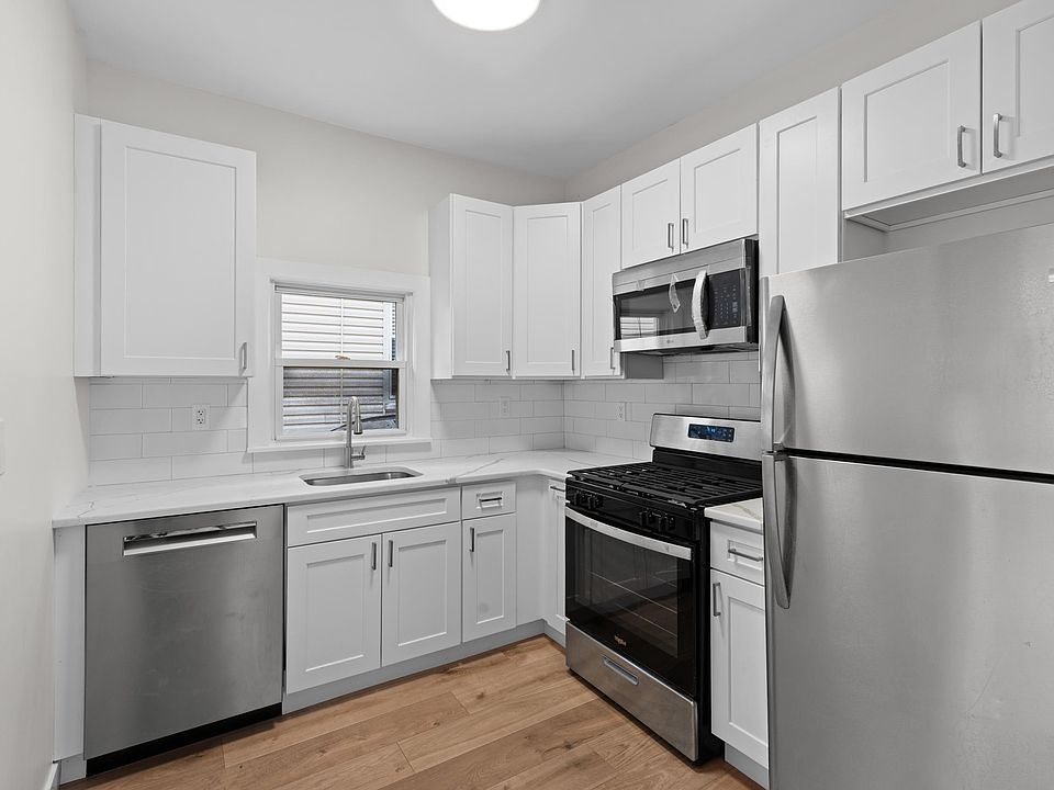 1st image of 3 Edison Pl Floor 1