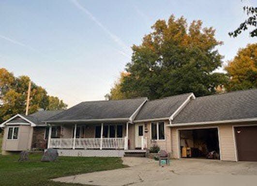 2nd image of 1560 Russell Lea Dr