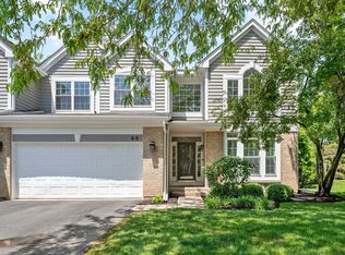 60 Wellesley Cir, Northbrook, IL 60062