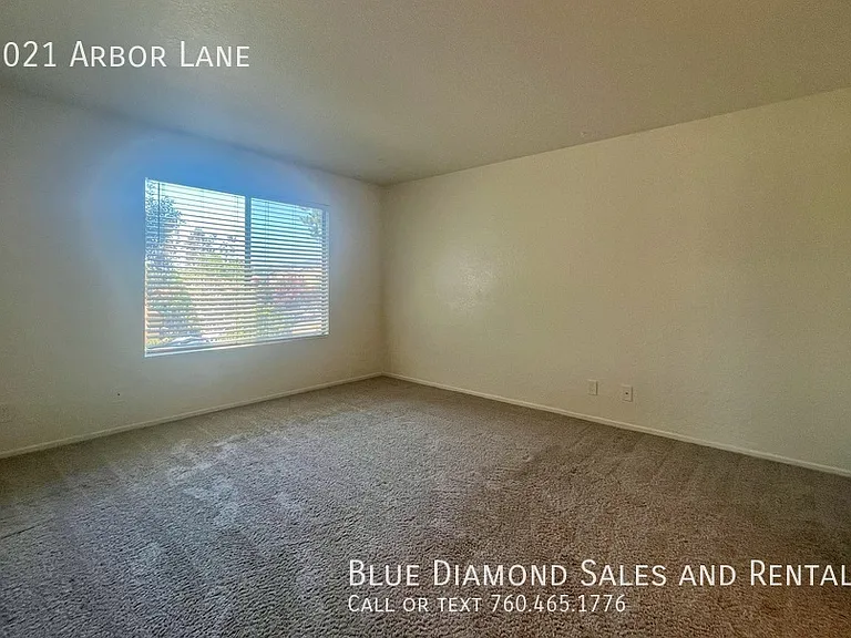 1021 Arbor Ln — Photo 20