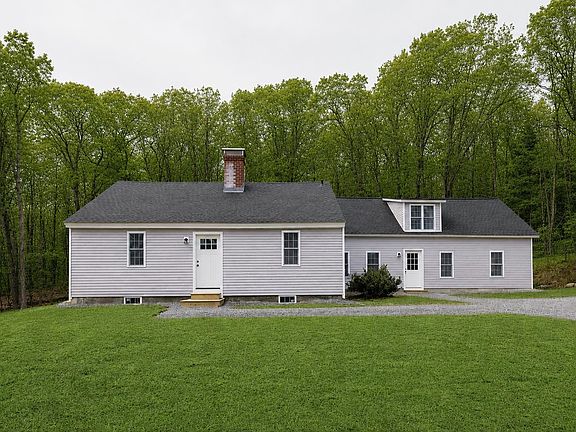4th image of 211 Breed Road