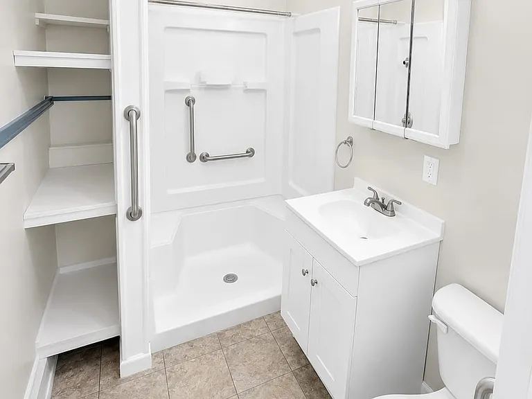 810 Wisner St — Photo 11