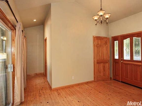 4th image of 4221 Grayhawk Ln