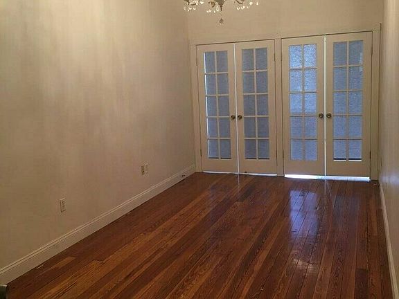 4th image of 568 Manhattan Ave APT 2R
