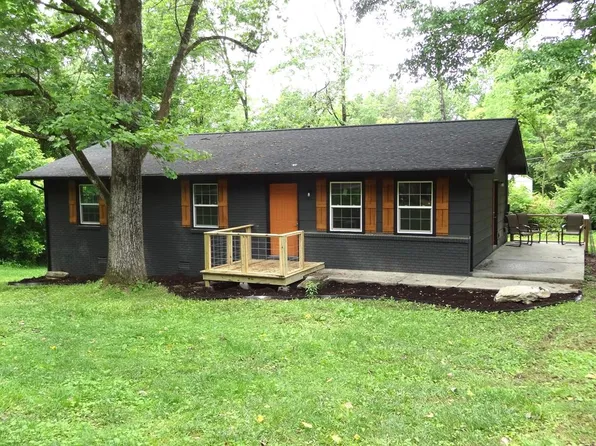 346 Lawton Brown Rd, Crab Orchard, TN 37723