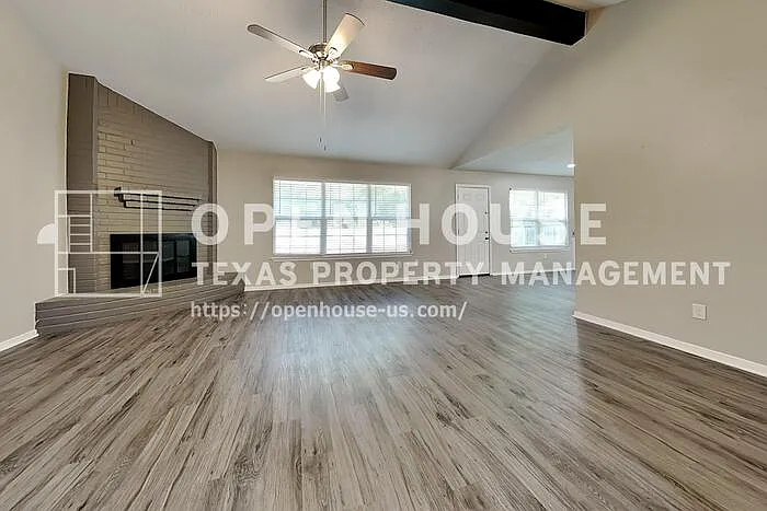 3 bed, 2.0 bath, 1470 sqft, $1,675 — Photo 3