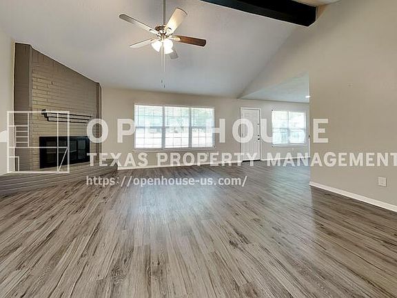 3rd image of 16854 Gleneagle Dr N