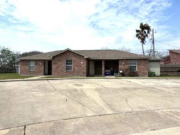 2105 W Wind St #B, Ingleside, TX 78362