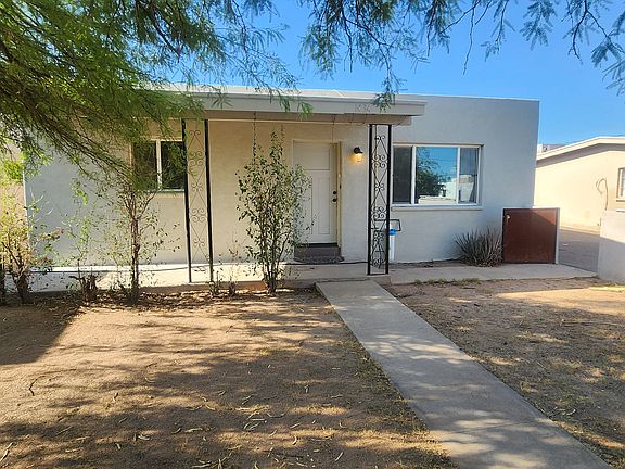 Front yard facing south