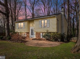2 Norman Ct, Fredericksburg, VA 22407