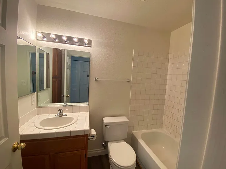 8029 Sierra Largo Dr — Photo 19