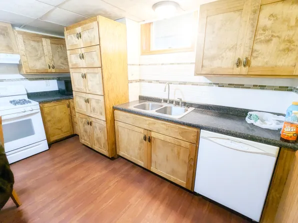 771 McCutcheon Rd #B, Hudson, WI 54016