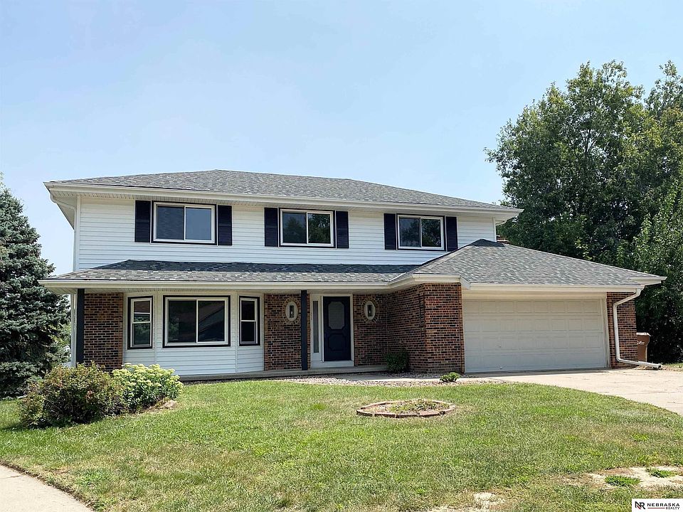 1st image of 2902 Daniell Cir