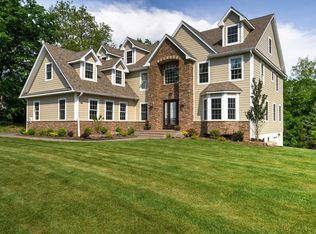 68 Saw Mill Rd, North Haledon, NJ 07508