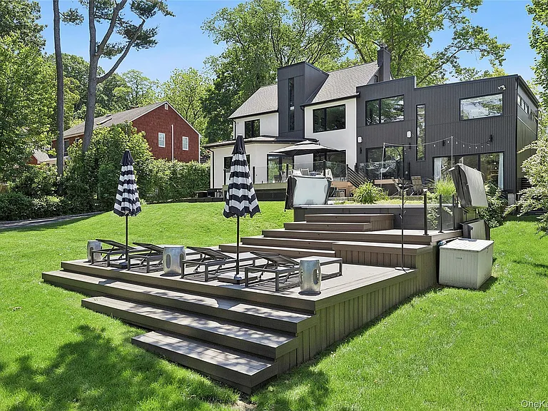 112 Huntington Rd — Photo 25