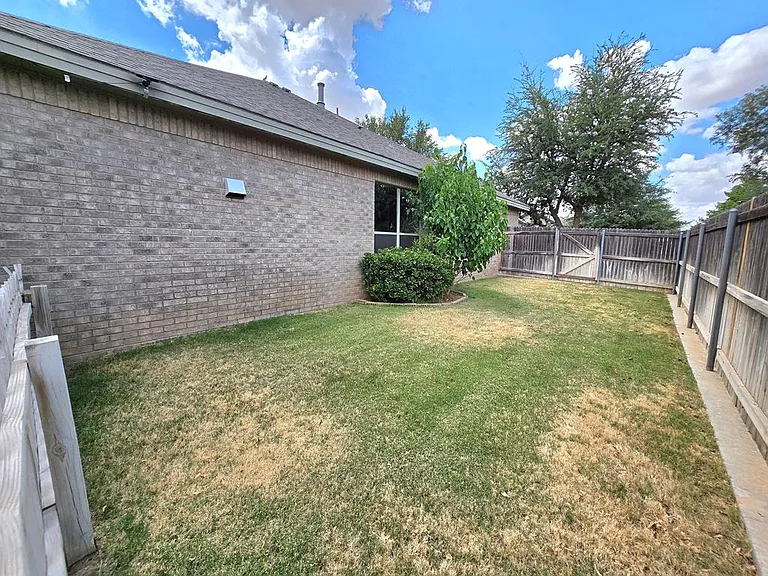 5511 NW Rio Grande Ave — Photo 23