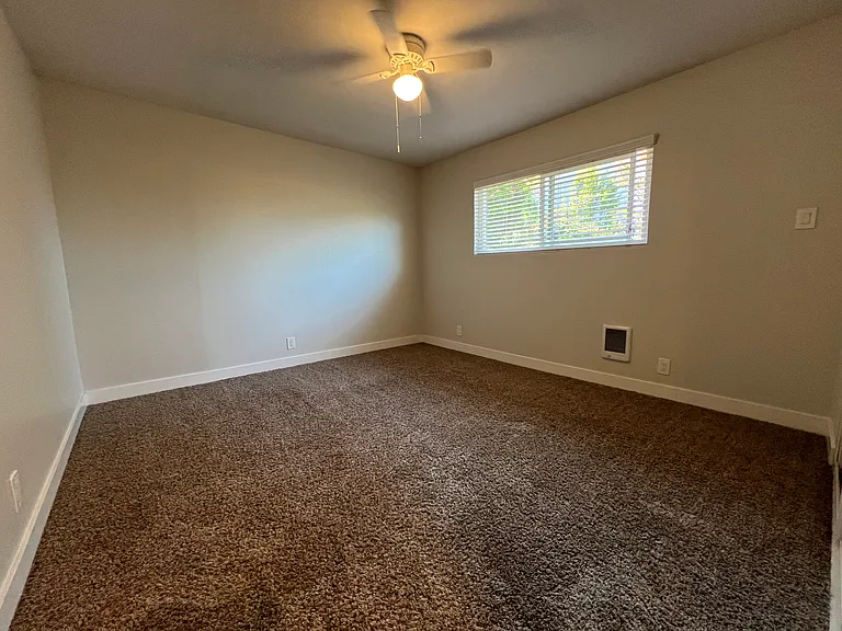 Mosaic Apartments — Photo 15