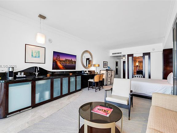 4th image of 4391 Collins Ave #1903