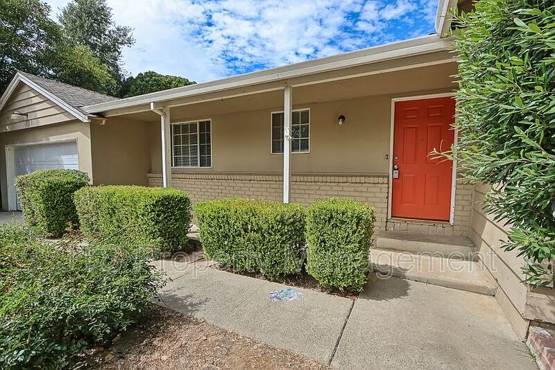 6565 S Land Park Dr, Sacramento, CA 95831 | Zillow