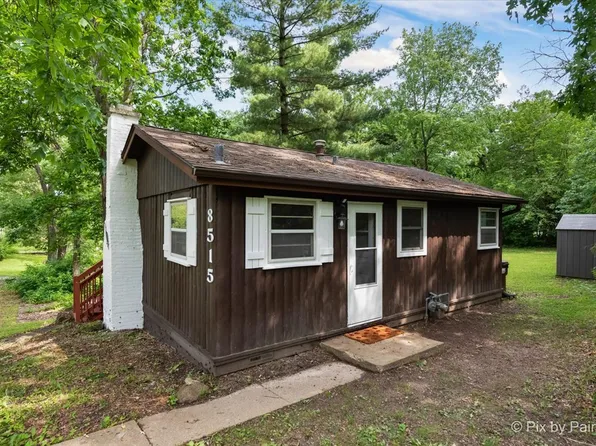 8515 Dorr Rd, Wonder Lake, IL 60097