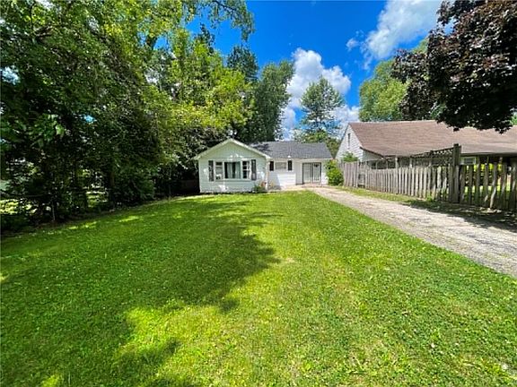 4th image of 6967 Sennett St