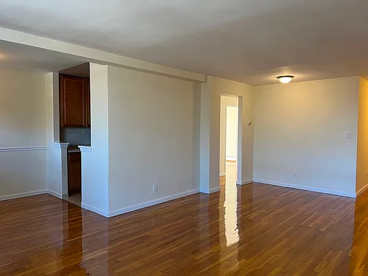 Rented by Prime Realty | media 6