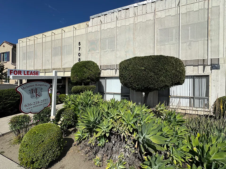 Building Photo 5