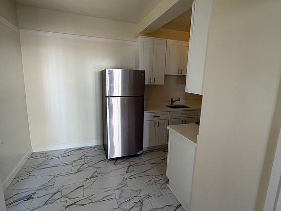 4th image of 3355 Octavia St APT 103