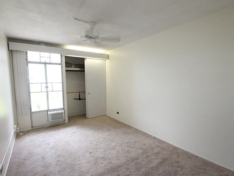 1511 Nuuanu Ave #522 — Photo 3