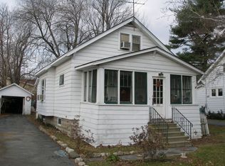 1185 S Country Club Dr, Niskayuna, NY