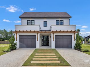 2820 Straits Blvd, Gulf Shores, AL 36542