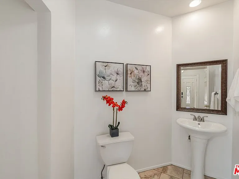 5216 Sale Ave — Photo 12