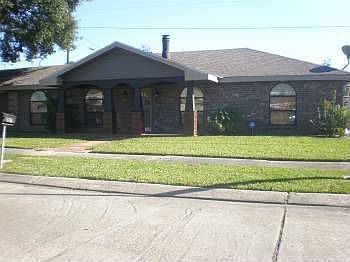 1st image of 2613 Vermillion Dr