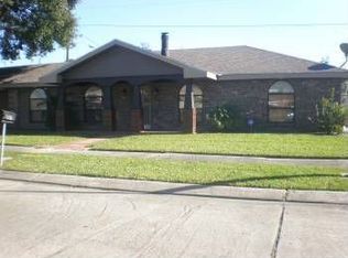 2613 Vermillion Dr, Marrero, LA 70072