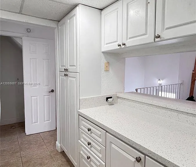 984 W 40th St #2 — Photo 6
