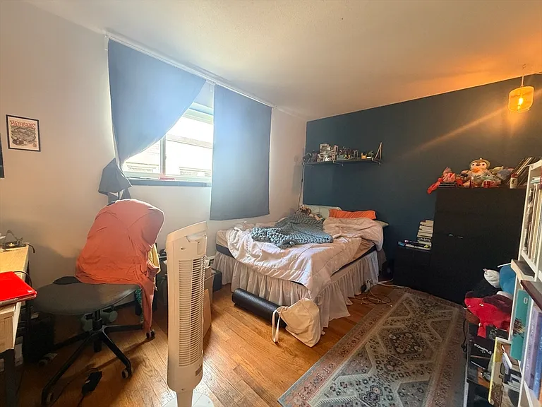 239 Kelton St #44 — Photo 9