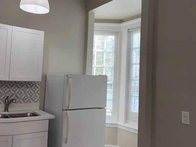 915 W 23rd St #D — Photo 8