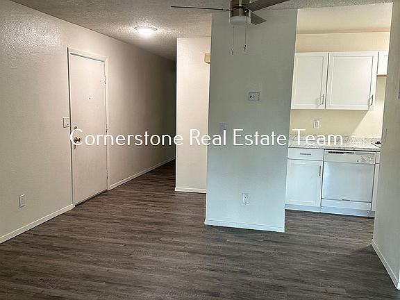 4th image of 995 Holli Springs Ln #C