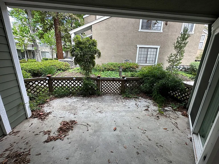 700 E Lake Dr #77 — Photo 32