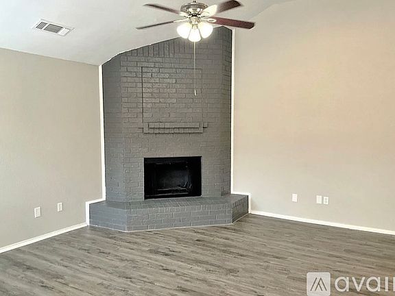 4th image of 213 Hemlock Dr