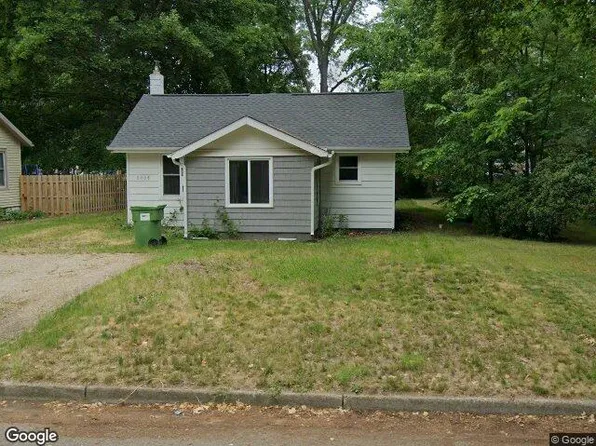 1008 West St, Three Rivers, MI 49093