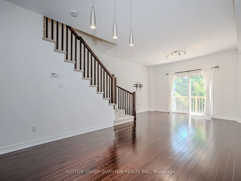 4304 Ingram Cmn — Photo 6