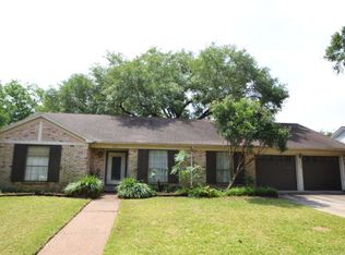 2605 College Dr, Victoria, TX 77901