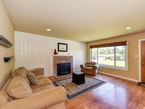 5th image of 7171 Sunset Ave