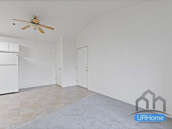 4th image of 120 SE 143rd Ave #5