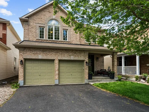 517 Stonechurch Way, Ottawa, ON K2J 0C6