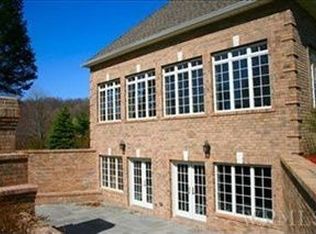 795 Long Pond Rd, Mahopac, NY 10541