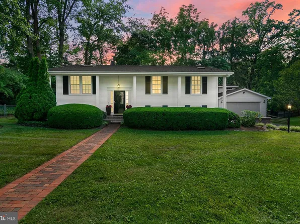 1908 Dulaney Pl, Annapolis, MD 21409