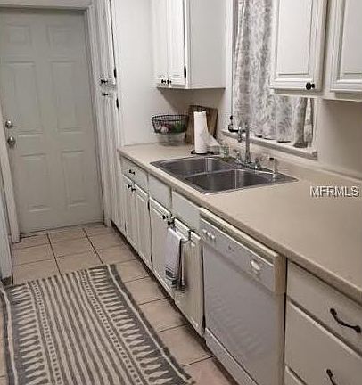 4th image of 416 Daniels Ave