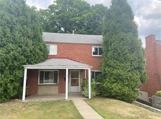 18 Robinhood Rd, Pittsburgh, PA 15220